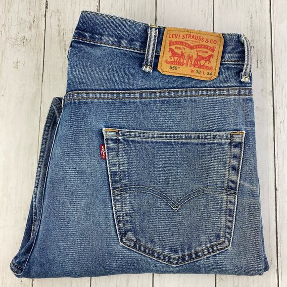 Levi's 550 Medium Wash Distressed Relaxed Fit Straight Leg Jeans Size 38x34 - Picture 1 of 13